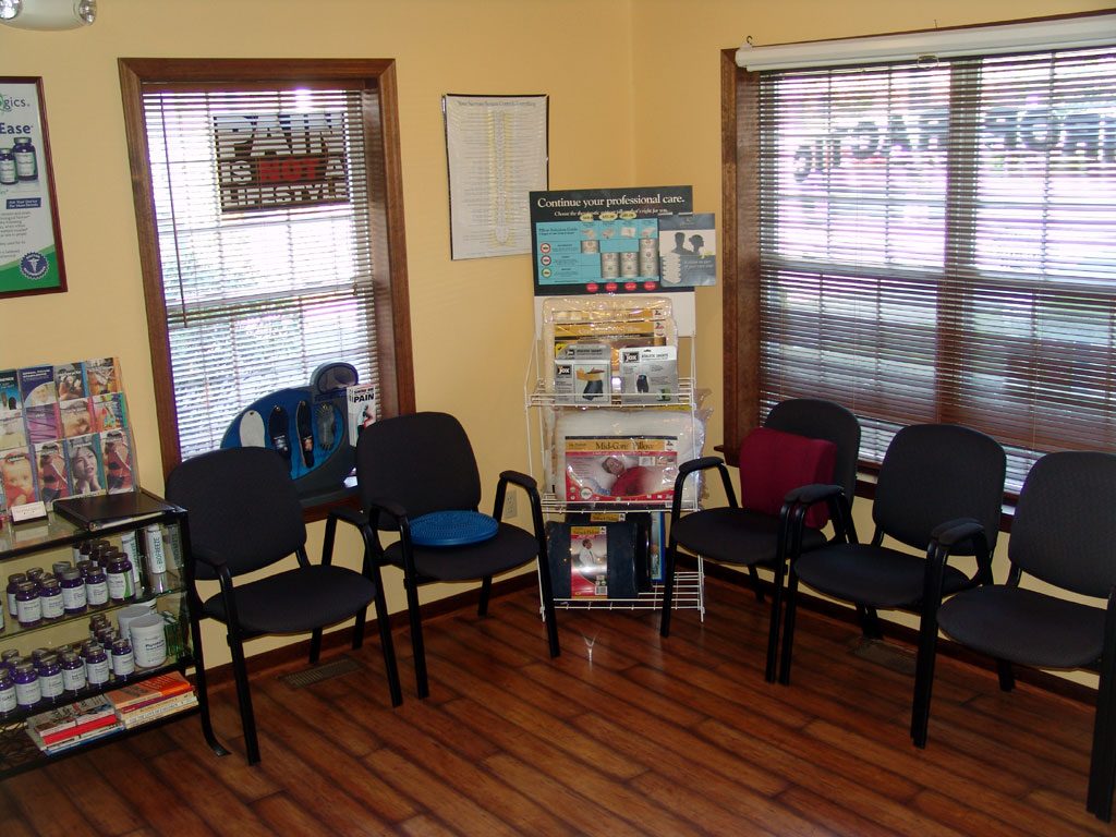 Merckling Family Chiropractic's clean, modern waiting room