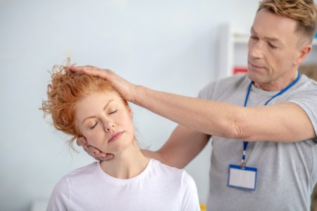 Chiropractor Helping With Migraines
